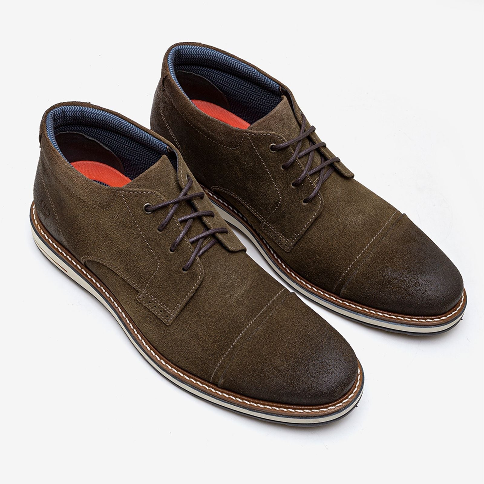 Bota Metropolitan Oliver Café - Image 2